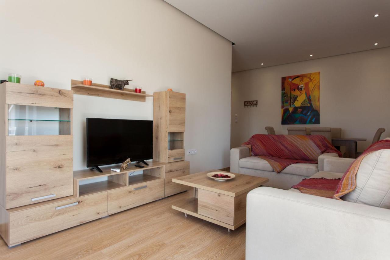 Modern Apt In Glyfada A Breath Away From The Sea - The View Atene Esterno foto